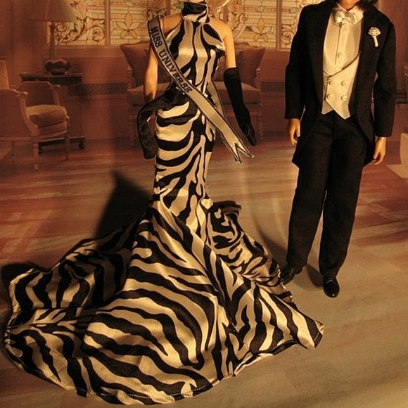 NEW OOAK ELEGANT DRESSED BARBIE DOLL W/ UPDOS IN GOWNS & ACCESSORIES $175 EACH - Picture 14 of 16